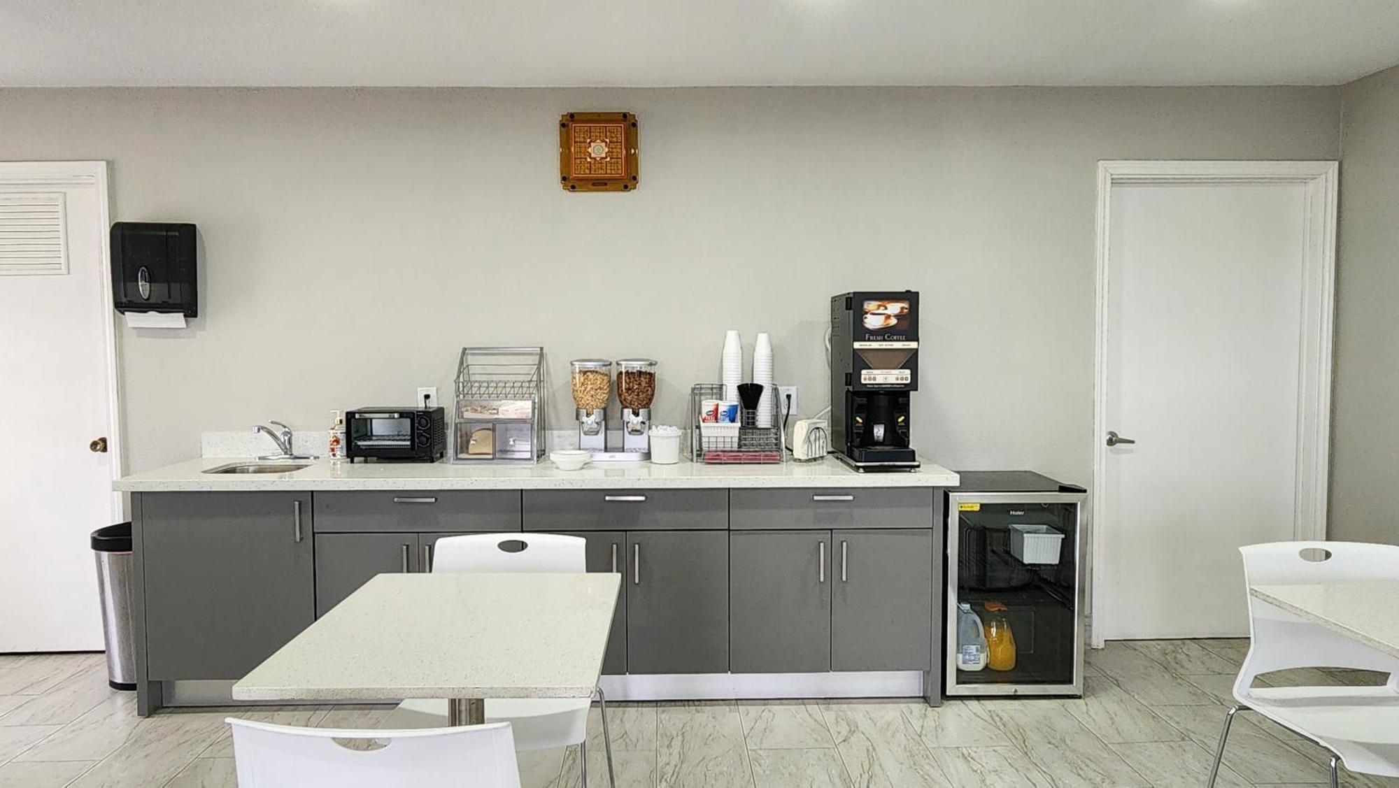 Scottish Inn & Suites Wharton المظهر الخارجي الصورة